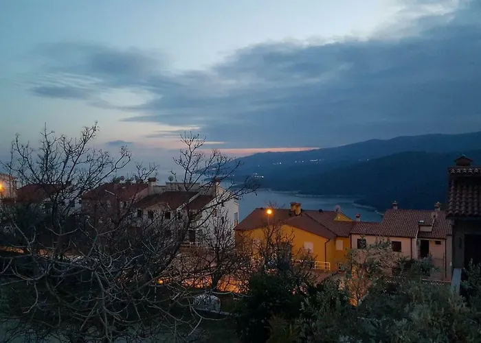 Apartment Raska 5 *