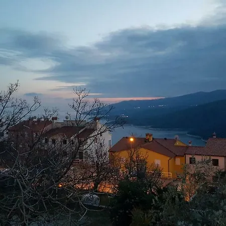 Apartment Raska 5 *